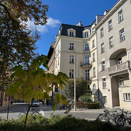 Yourplace Romantic Apartment With Private Patio Cracovia Exterior foto