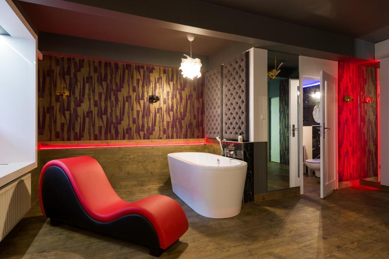 Yourplace Romantic Apartment With Private Patio Cracovia Exterior foto